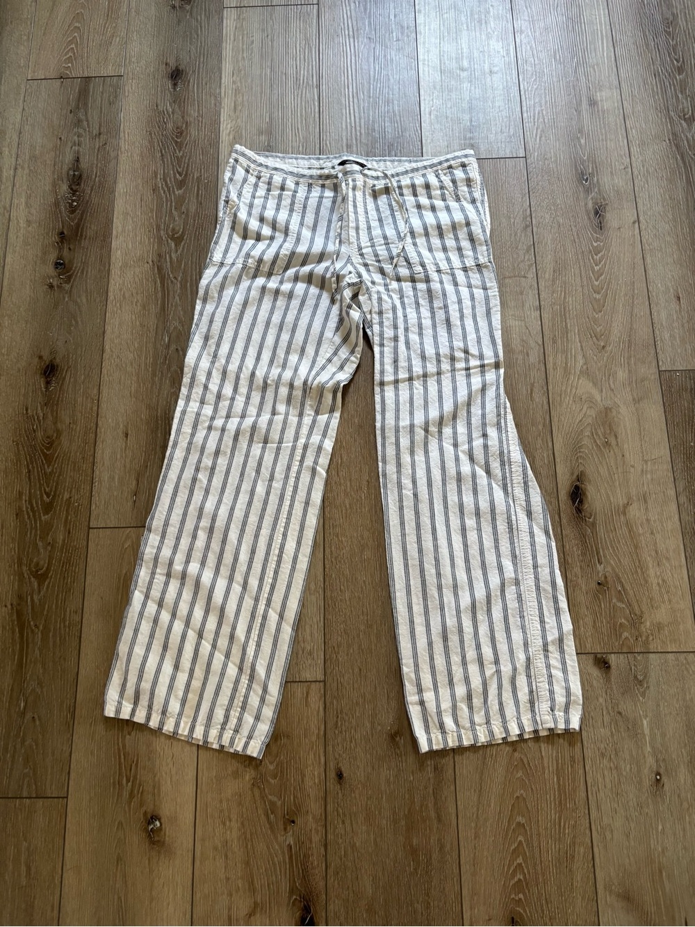 Victoria's Secret striped linen-blend beach pants size 8